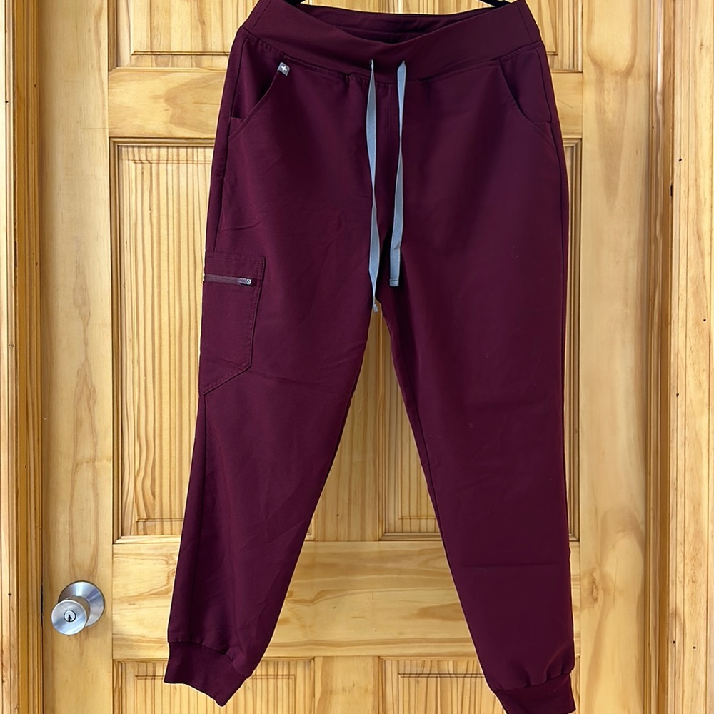 FIGS Zamora Jogger Scrub Pants